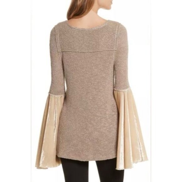 Free People Metallic Gold Threaded Large Velvet Bell Sleeved Tunic Top - Picture 4 of 14